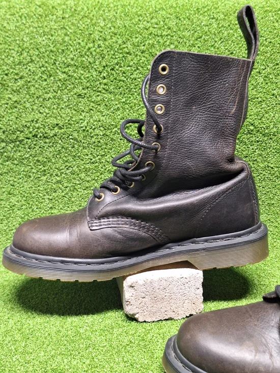 Dr. Martens Brown Leather 8-Eye Lace-Up Boots - Picture 6 of 16